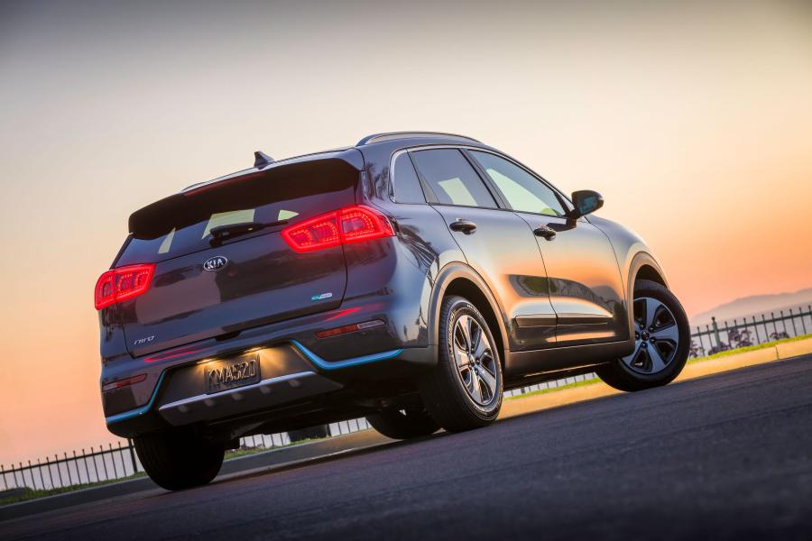  Kia Niro Plug-In Hybrid (DE) 2018 года  (NA) (фото 7 из 47)
